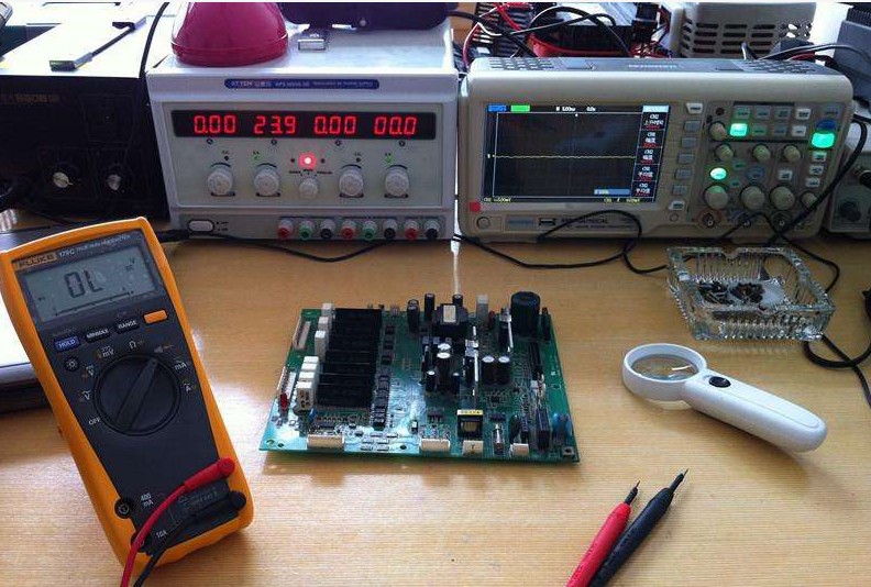 伺服控制器、變頻器電機(jī)、伺服電機(jī)、丹佛斯變頻器、維修變頻器等